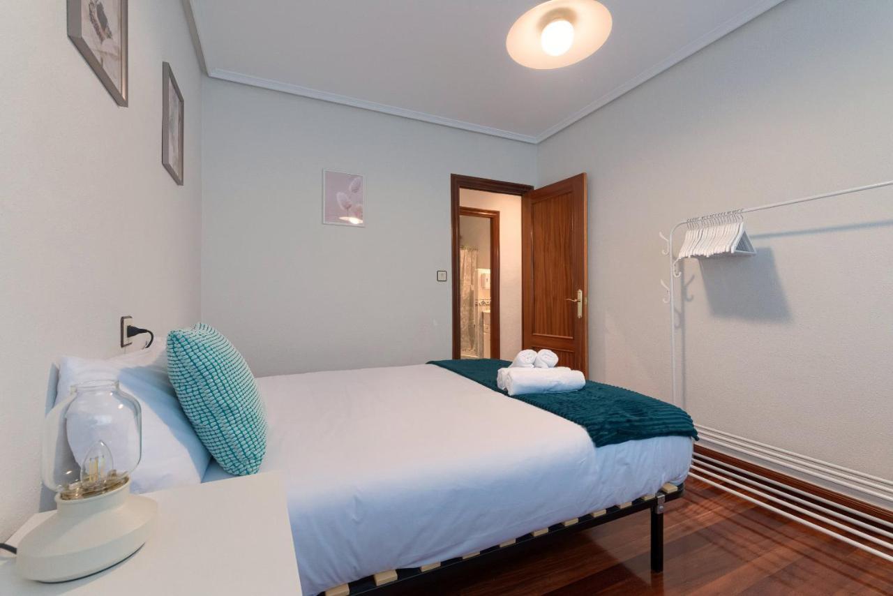 Vivienda Turistica Junto Al Ayuntamiento Lägenhet Bilbao Exteriör bild
